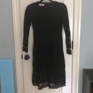 black lacey dress